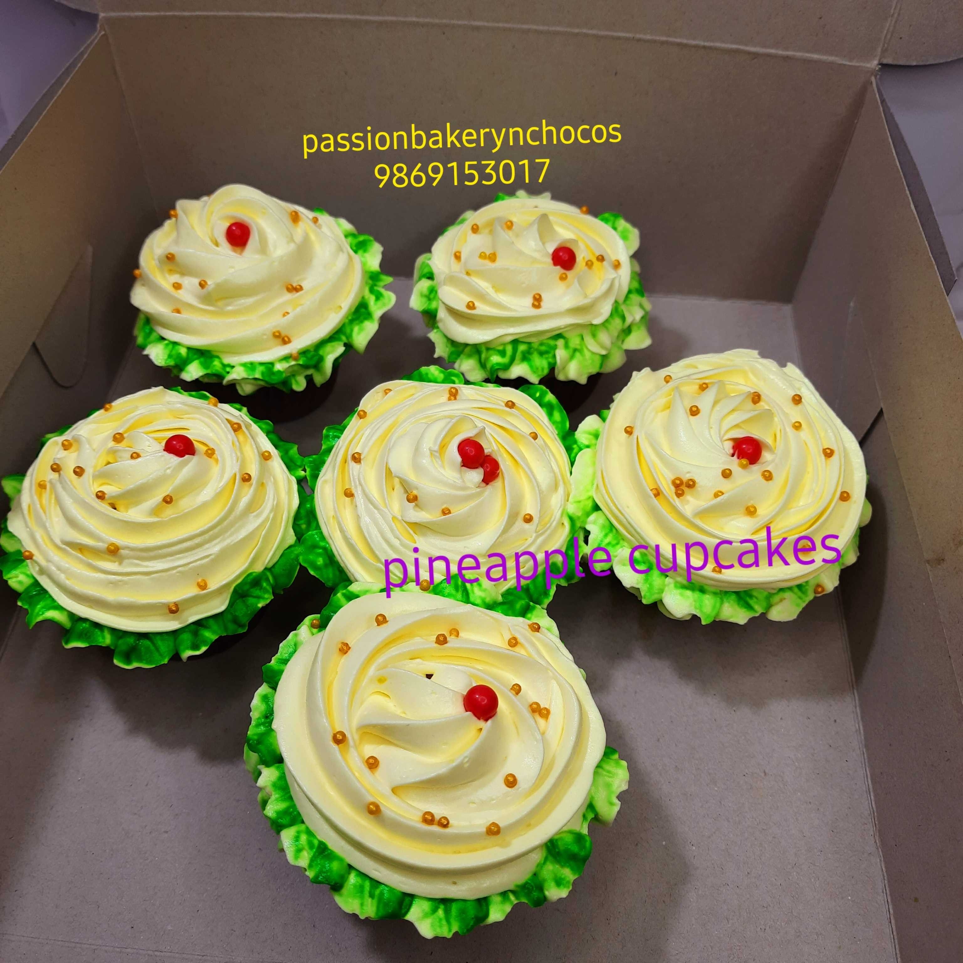 Pineapple Cupcake